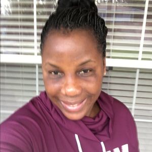 Meet your Posher, Sylvia